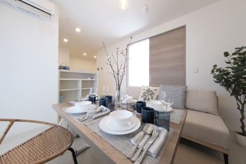 2 stops 5 minutes to Ikebukuro, 7 stops to Shinjuku 15 minutes, new 1LDK