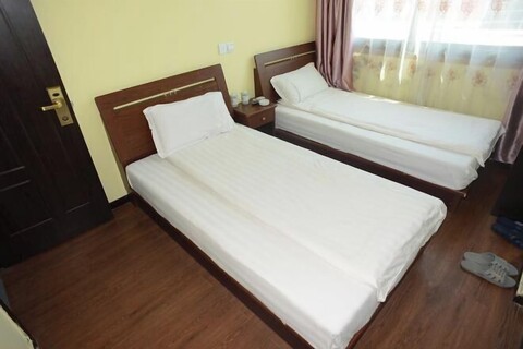 Longyuan Express Hotel