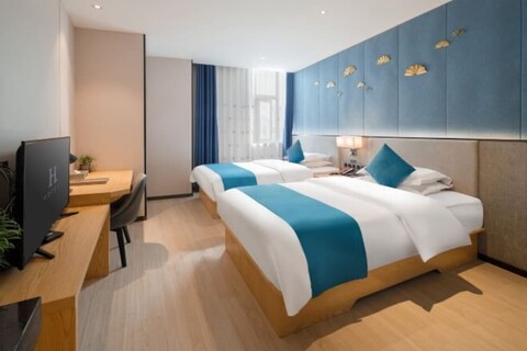H Hotel (Xi'an Bell and Drum Tower Nanmenwai Northwest University Shuijing)
