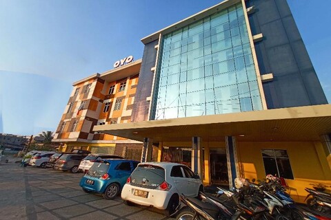 OYO 1161 Stefani City Hotel