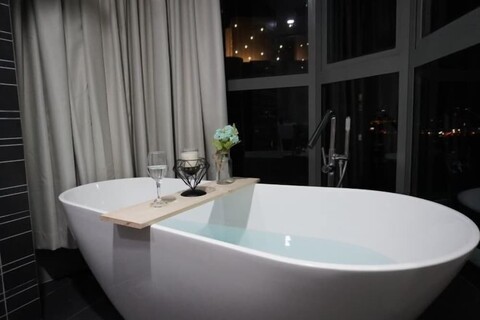 Teega Modern 4BR 12pax pooltable