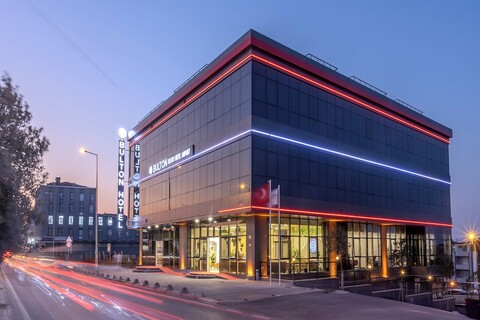 불톤 호텔 에어포트