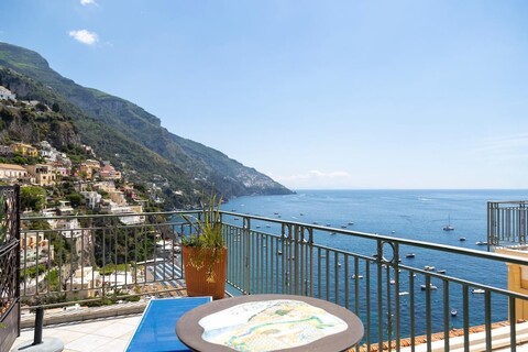 홀리데이 포지타노 씨 뷰