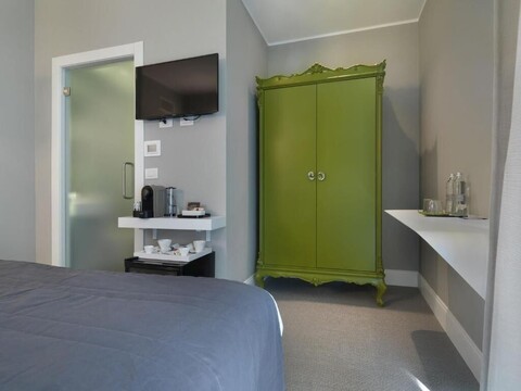 안조이 앤드 블리브 룸스