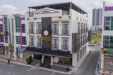 Redpine Boutique Hotel by ZUZU