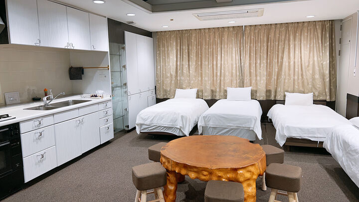 room detail thumbnail 0