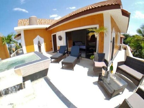 LAND59 POOL VILLA PATTAYA - 5 BEDROOMS