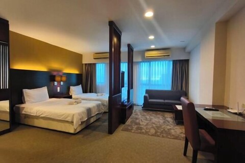South China Sea Place Suites by Kinabina Homestay