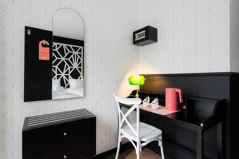 더 트웬티스 바이 게스트레디