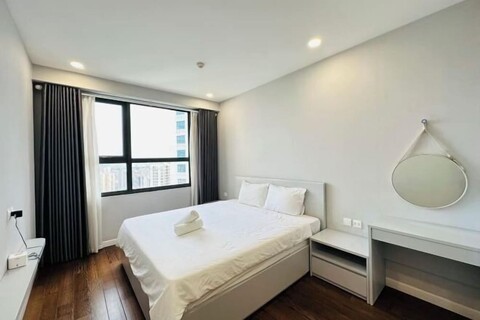 TA Home – Executive Apartment at Vinhomes D’Capitale