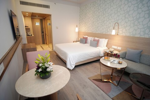 더 뮤즈 사로바 포티코 네루 플레이스 델리