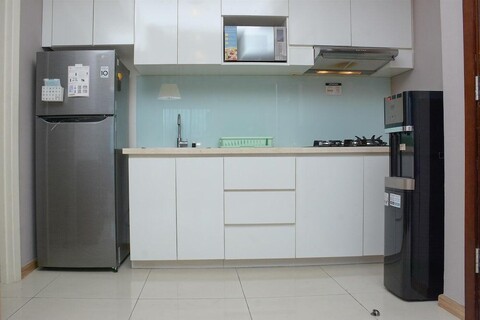 Homey And Cozy Stay 2Br At Casa Grande Apartment