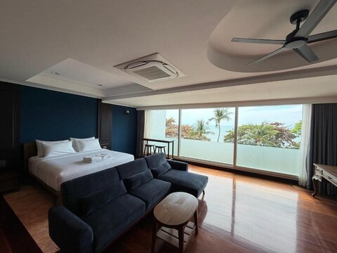 구스베리 반 & 비스트로