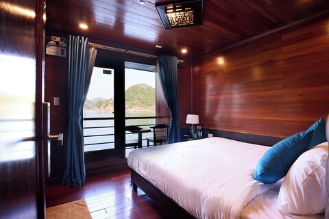 미라 오브 더 씨 크루즈, 란하 베이