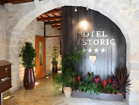 Hotel Historic