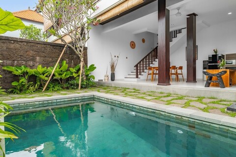 쿠부 케추붕 빌라