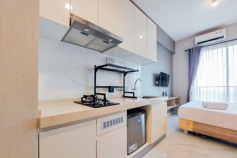 Gorgeous And Tidy Studio At Sky House Bsd Apartment