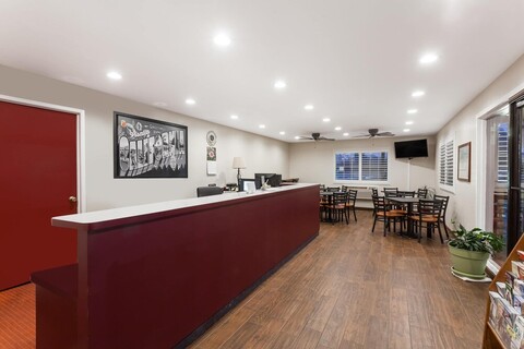 수퍼 8 바이 윈덤 비살리아