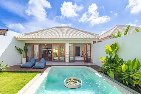 빌라 실비아, 퍼타마 매니지먼트 제공