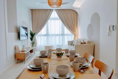 Delight Homestay Paradigm Residence