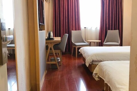 Super 8 Hotel (Shanghai Wujiaochang)