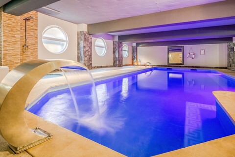 루나 호텔 다 오우라