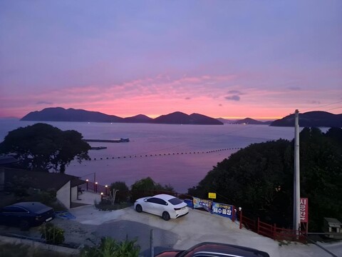 금오도 기쁨조이 펜션