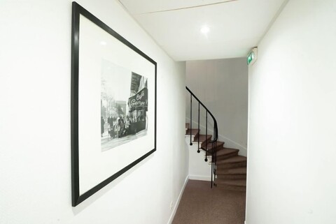 호텔 에드가 키네