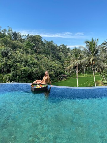 더 티르타 사리 빌라스