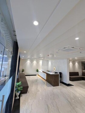 Crestmont Royals, Raja Park, Jaipur