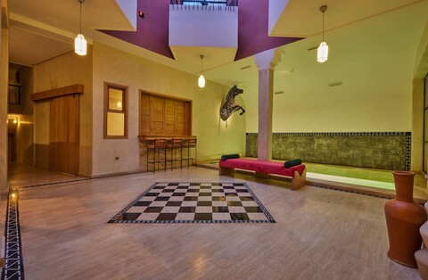 젠 존 부티크 리아드