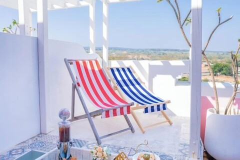 Pinky Promise Villa