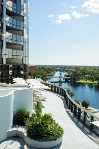 오스 바이 스카이시티