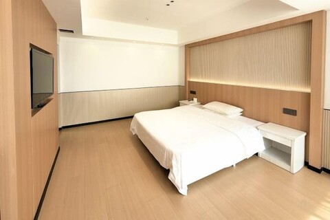Tianmen Business Hotel