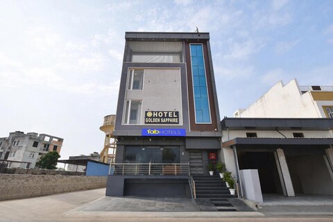 FabHotel Golden Sapphire