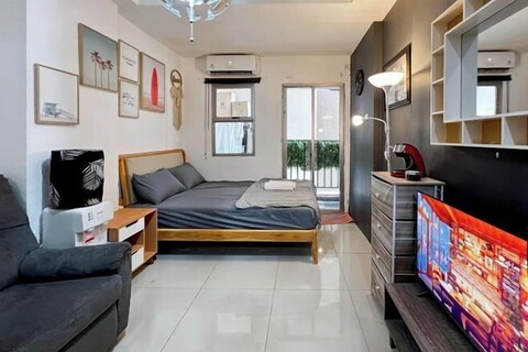 Cozy & Modern Belmont Apt Studio w/ Wi-Fi &Netflix