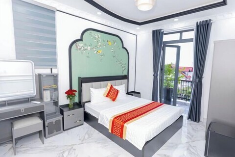 Phu Gia Hotel 2160 Huynh Tan Phat