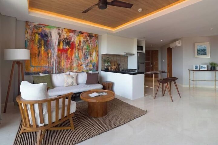 Beachwalk Residence-i