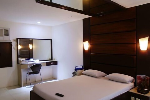 Halina Drive Inn Hotel - Pasay