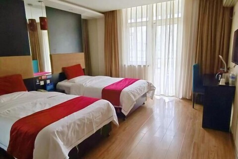 Super 8 Hotel (Beijing New Country Exhibition Beijing Capital International Airport Houshayu store)