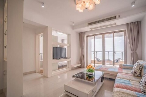 Beihai Beibu Gulf No.1 Yazhijia Scenic Apartment