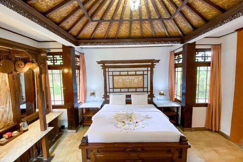 RedDoorz @ Garden Suly Villa Peliatan Ubud