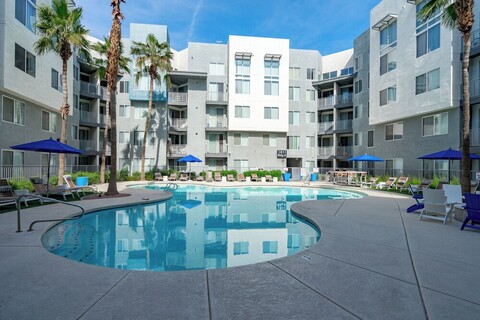 ASU까지 6분 거리의 현대적인 숙소