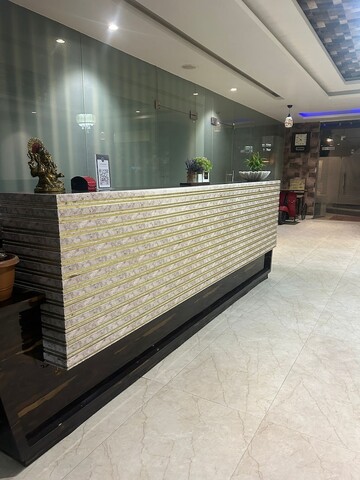 더 크림스 호텔 프라탑 나가르