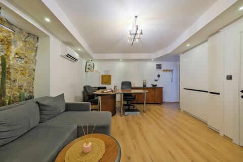 쾨르페즈 아파트