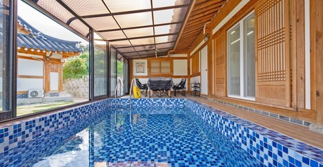 경주 노블리안 형산 독채 한옥 풀빌라