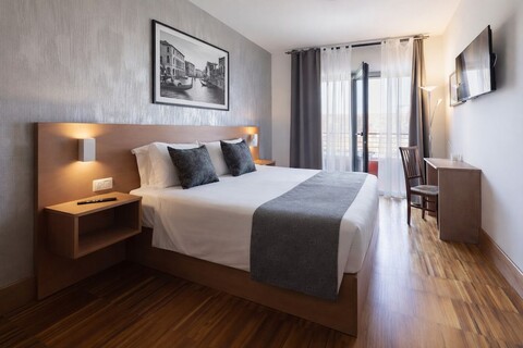 토레 안티카 베니스 공항 호텔