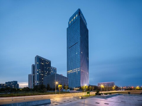 다롄 가오신 완다 플라자 싱하이완 브리지 앳어워 호텔