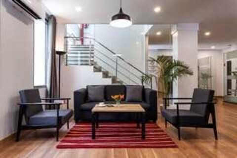 Hotel O Karkardooma Court Metro Station Hotel Lotus