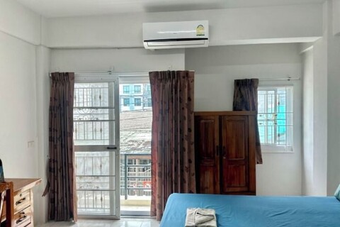 Eco hostel Bangsaen